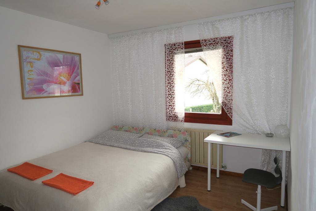 Budget Homestay Кобарид Экстерьер фото