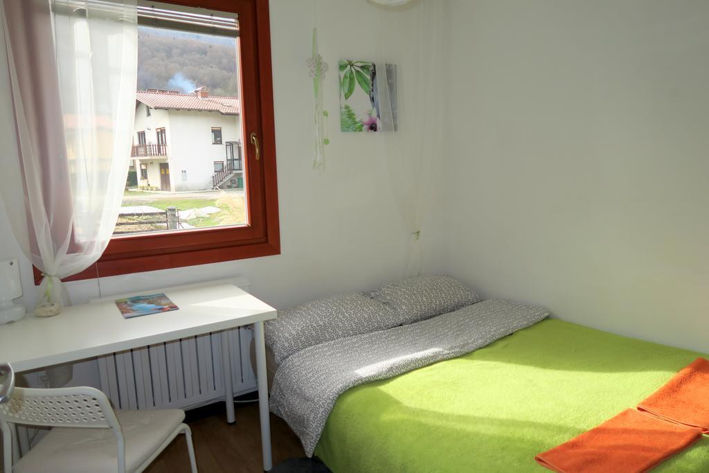 Budget Homestay Кобарид Экстерьер фото