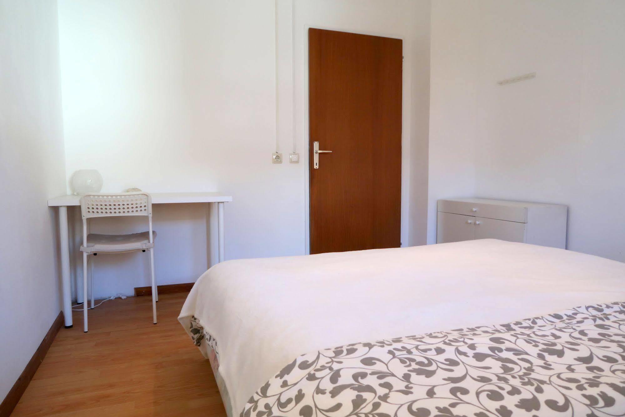 Budget Homestay Кобарид Экстерьер фото